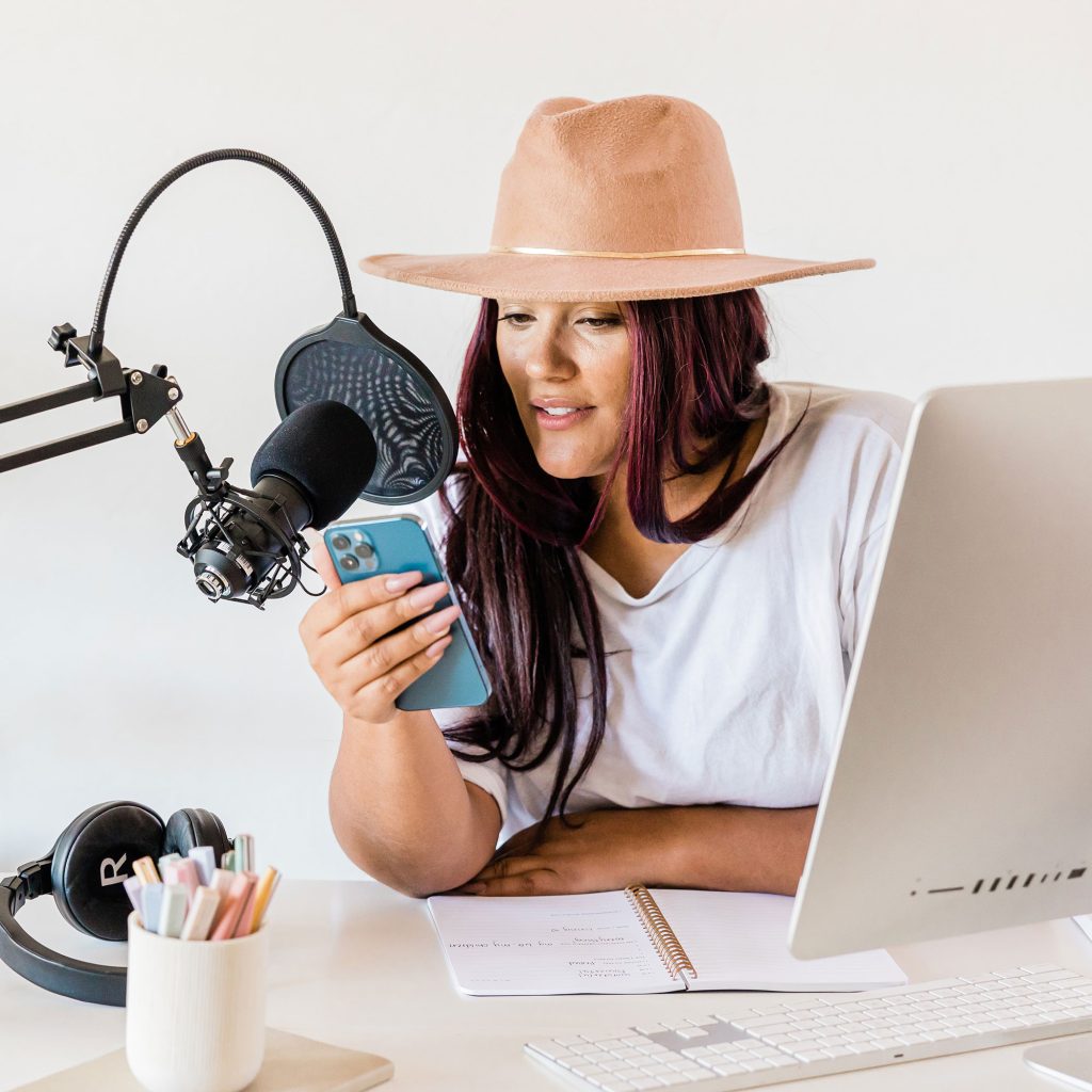 2023 Pre-Event Podcast for the Savvy Social Retreat